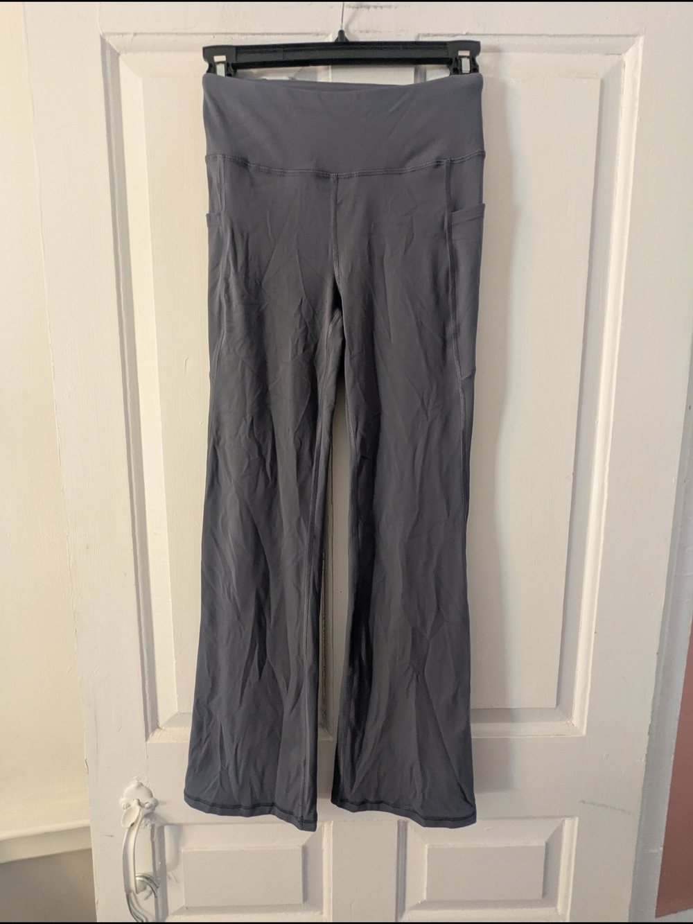 High-Rise Flare Workout Pants in Slate Gray